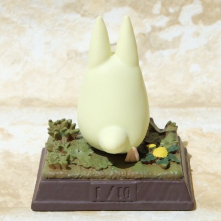 Statue Collection Stop Motion Totoro Blanc Course Pose 1 - Mon Voisin