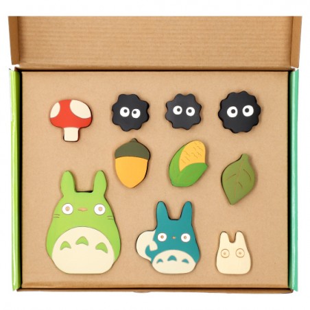 Toys - Wood Figurine Totoro with Soot Sprites - My Neighbor Totoro