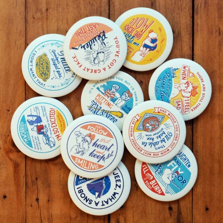 Chapas - Insignia misteriosa vintage - Nicky, la aprendiz de bruja
