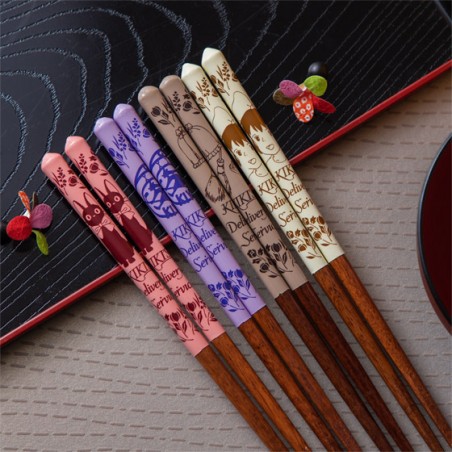 Chopsticks - Lacquered Chopsticks 21cm Sketches Pink - Kiki’s Delivery Service