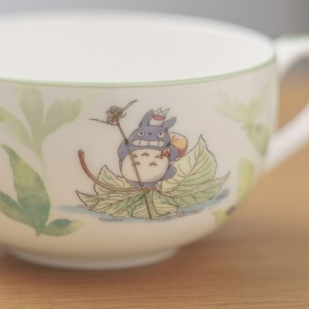 Japanese Porcelain - Soup Mug Totoro on a leaf - My Neighbor Totoro