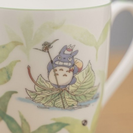 Japanese Porcelain - Mug Totoro on a leaf - My Neighbor Totoro