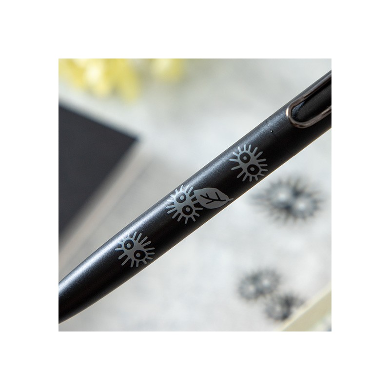 Escritura - Biros en blanco y negro - Mi vecino Totoro