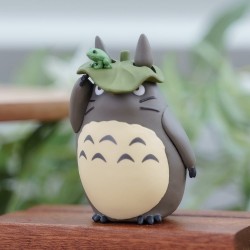 Jigsaw Puzzles - Kumukumu Figurine Big Totoro with leaf - My Neighbor Totoro
