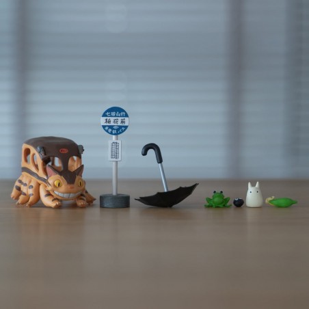 Jouets - Boîte de Figurines Chatbus - Mon Voisin Totoro