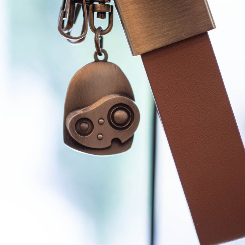 Llaveros - Llavero de piel Robot - El castillo en el cielo