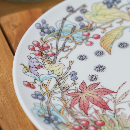 Japanese Porcelain - 23 cm Totoro Berries Plate - My Neighbor Totoro