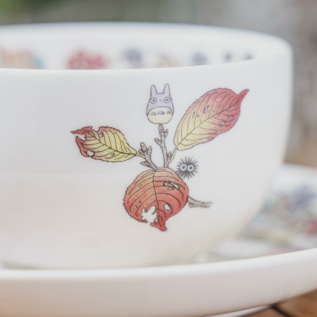 Japanese Porcelain - Cup and Saucer Totoro Berries - My Neighbor Totoro