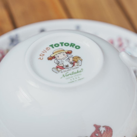 Japanese Porcelain - Cup and Saucer Totoro Berries - My Neighbor Totoro