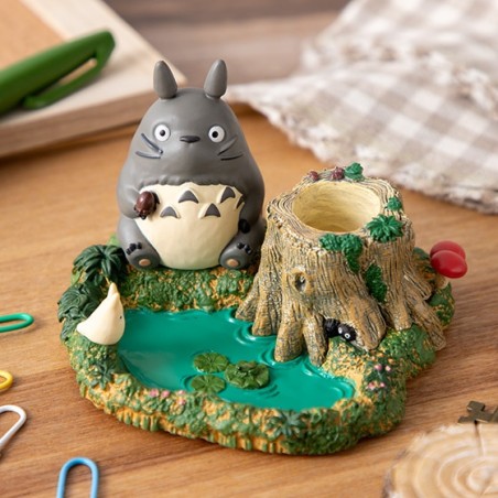 Pencil holder figurines Totoro by the pond - My Neighbor Totoro