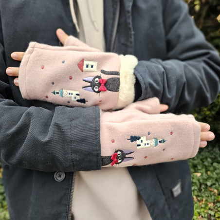 Outfits - Jiji Gloves - Kiki’s Delivery Service