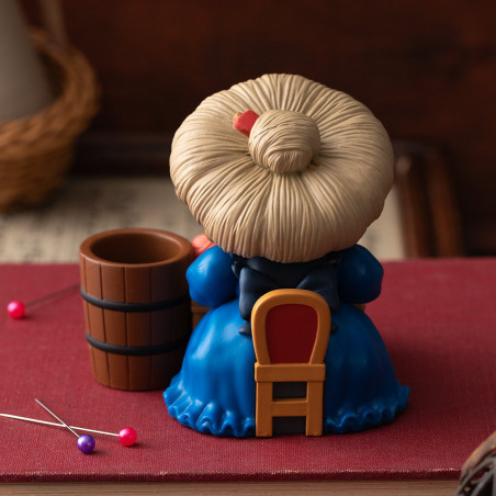 Jewellery boxes - Pencil holder figurine Yubaba knitting - Spirited Away