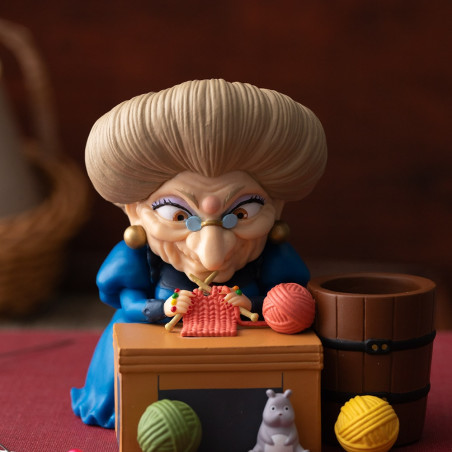 Jewellery boxes - Pencil holder figurine Yubaba knitting - Spirited Away