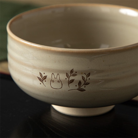 Japanese Porcelain - Akahada-yaki Matcha Tea Bowl & Whisk - My Neighbor Totoro