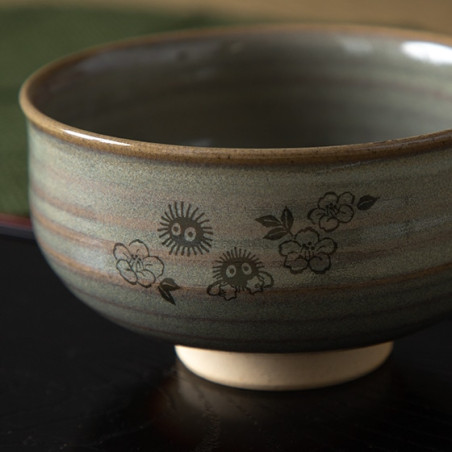 Japanese Porcelain - Akahada-yaki Matcha Tea Bowl - Spirited Away