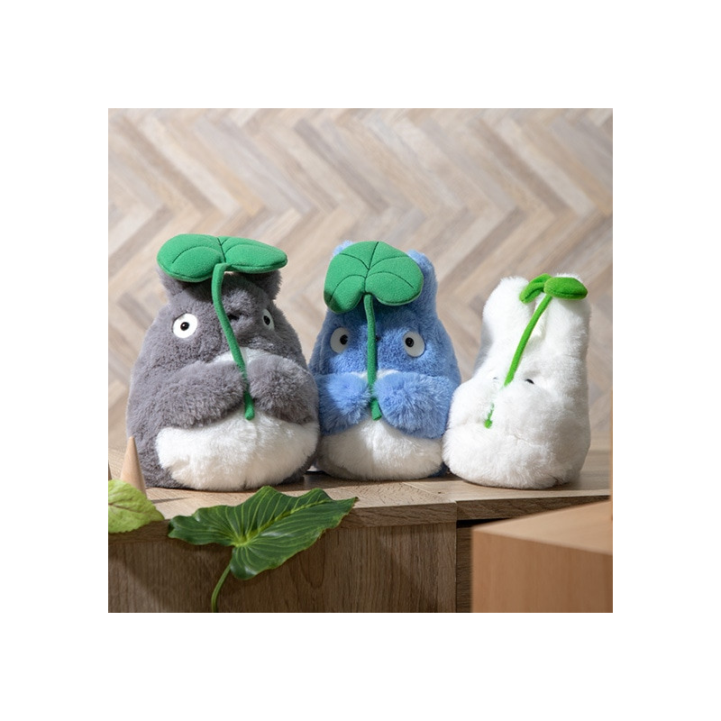 Nakayoshi Plush - Nakayoshi Plush Medium Totoro with leaf - My Neighbor Totoro