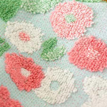 Household linen - Large Bath Towel Totoro Flower Fields 60x120 cm - My Neighbor Totoro