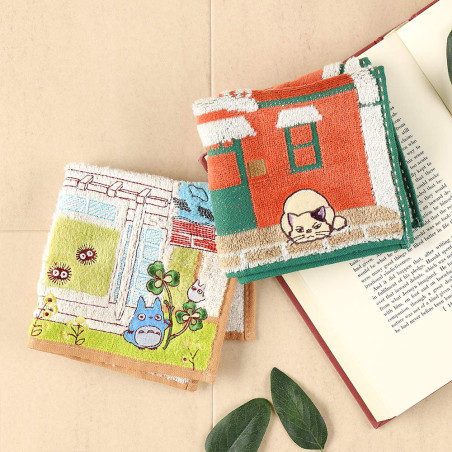 Household linen - Mini Towel Totoro & Kusakabe House 25x25 cm - My Neighbor Totoro