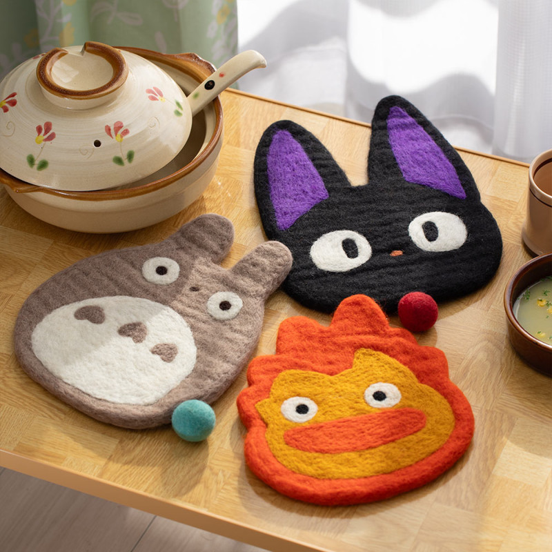 Cuisine et vaisselle - Dessous de plat fait main en laine Totoro Gris - Mon Voisin Totoro