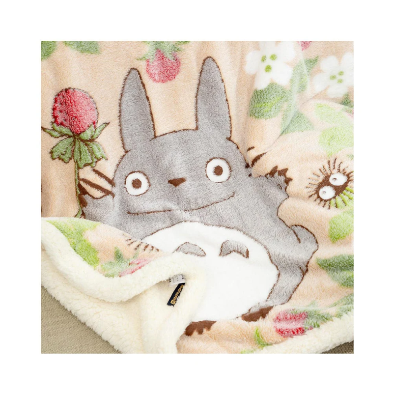 Household linen - Fluffy plaid Totoro Strawberry 70x100 cm - My Neighbor Totoro