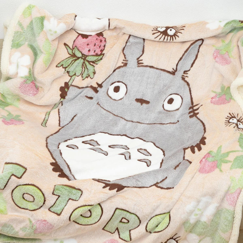 Household linen - Large fluffy Totoro Strawberry blanket 200x140cm - My Neighbor Totoro