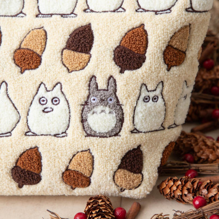 Bags - Embroidered hand bag Totoro Acorn Ivory - My Neighbor Totoro