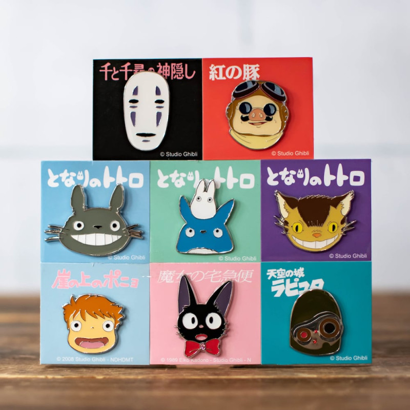 Pins - Pins de Totoro en gris, primer plano - Mi vecino Totoro