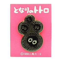 Pins Small and Middle Totoro with leaf - My Neighbor Totoro
